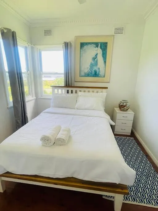 Beautiful Scenic Views Villa Terranora Holiday home